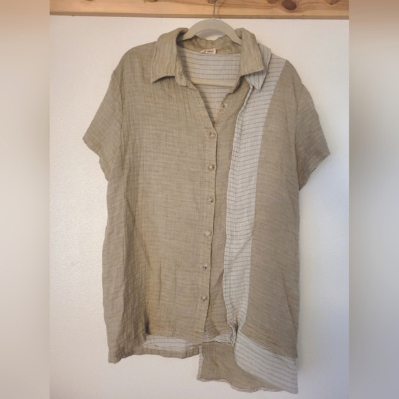 POL Casual Button Down Size Small Oversized Top - Picture 1 of 6